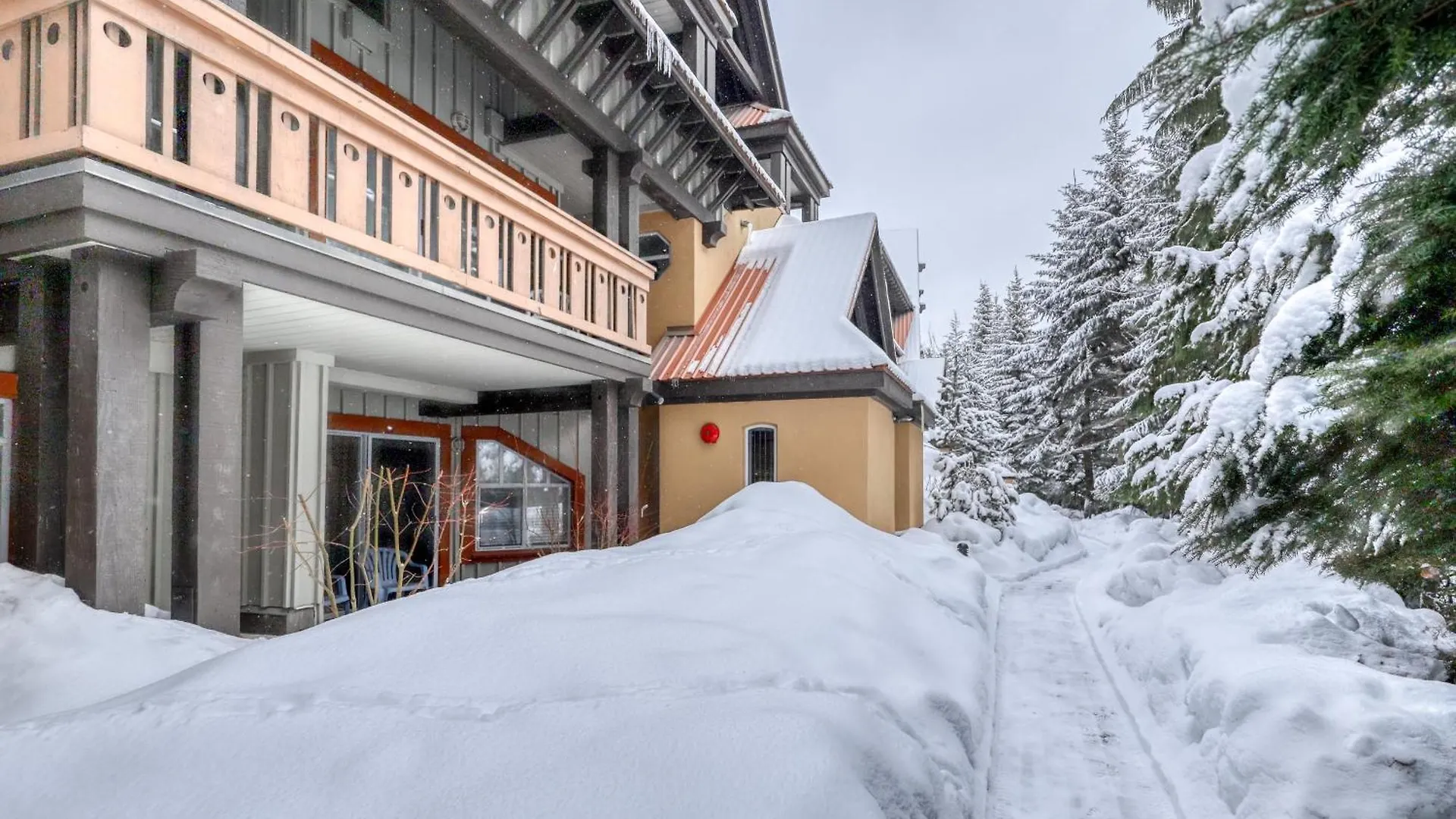 Sunpath #05 Villa Whistler Holiday home